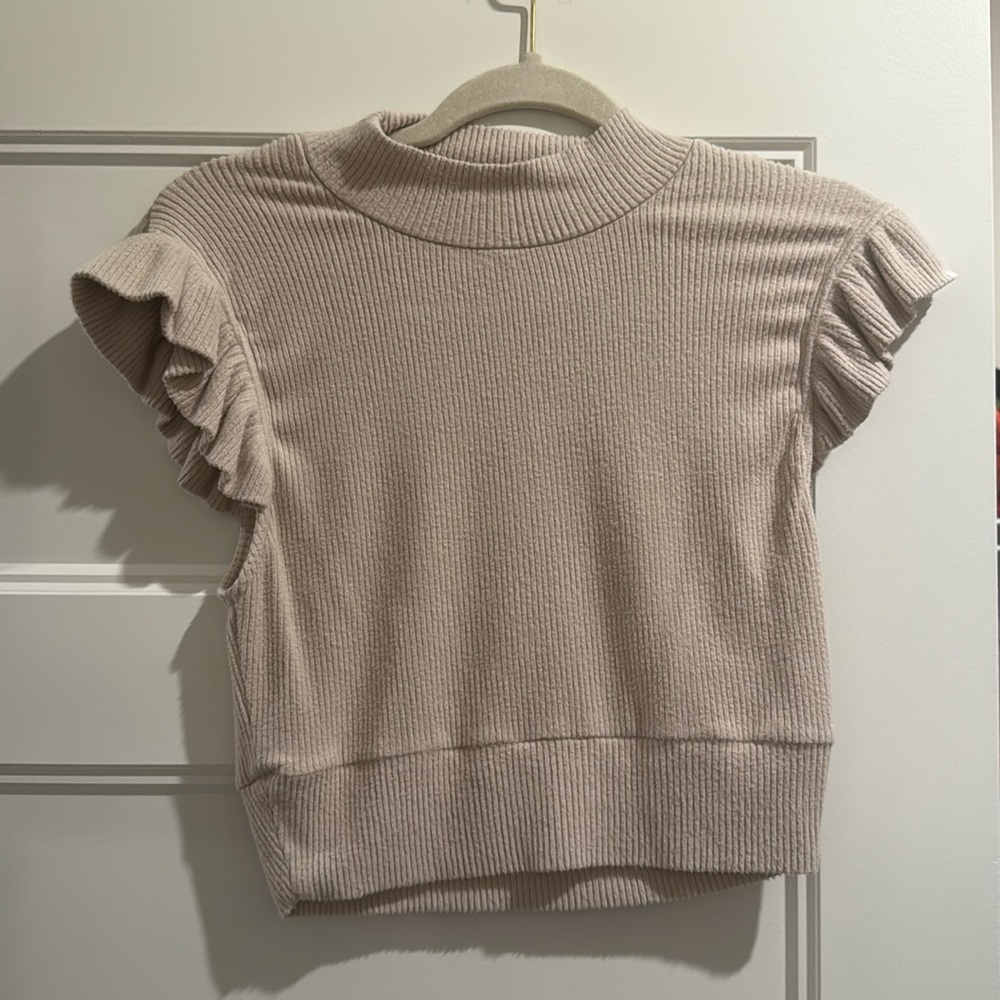 Boutique Storia brand crop top. Size Large fits like a medium.